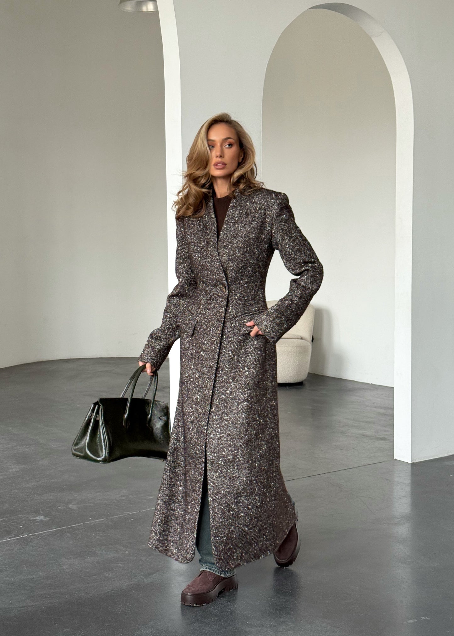 Зимове подовжене пальто