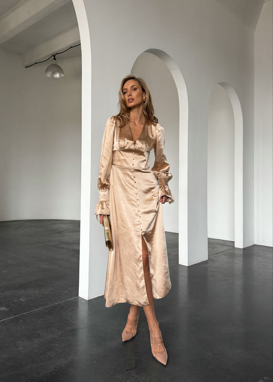 Сатинова сукня міді