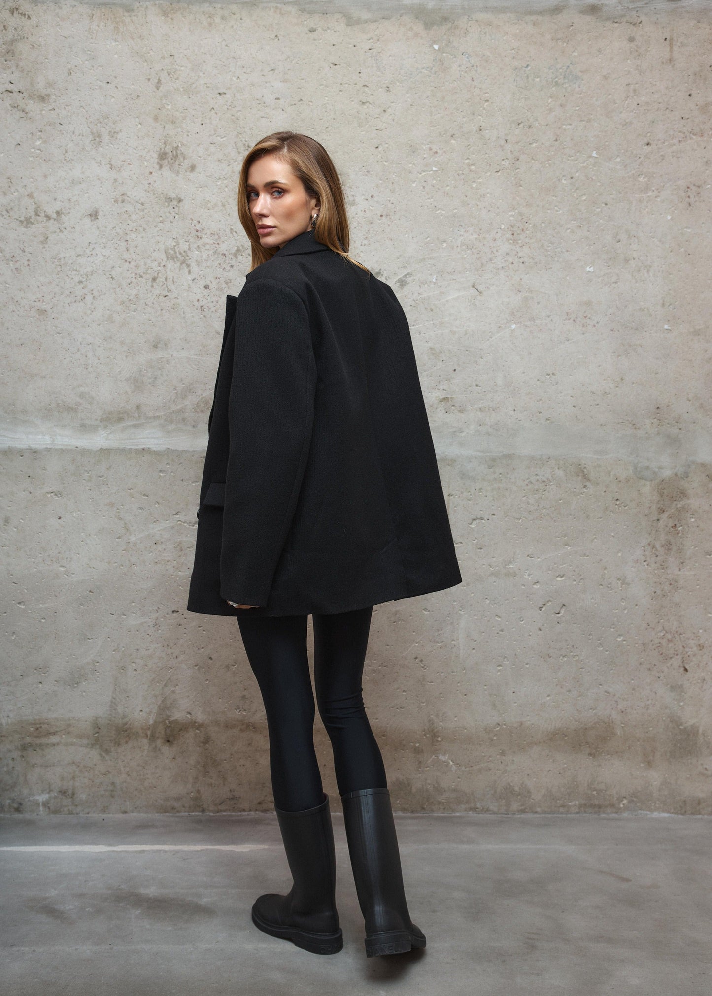 Утеплене пальто з вовни