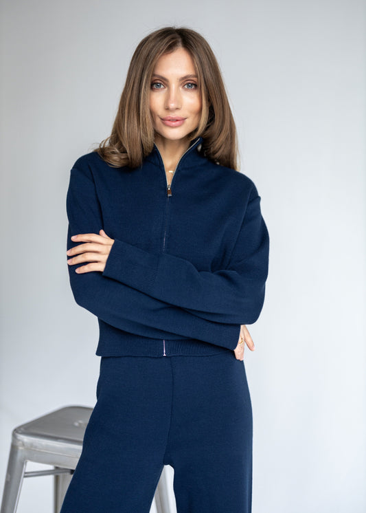 Костюм з кардигану та штанів