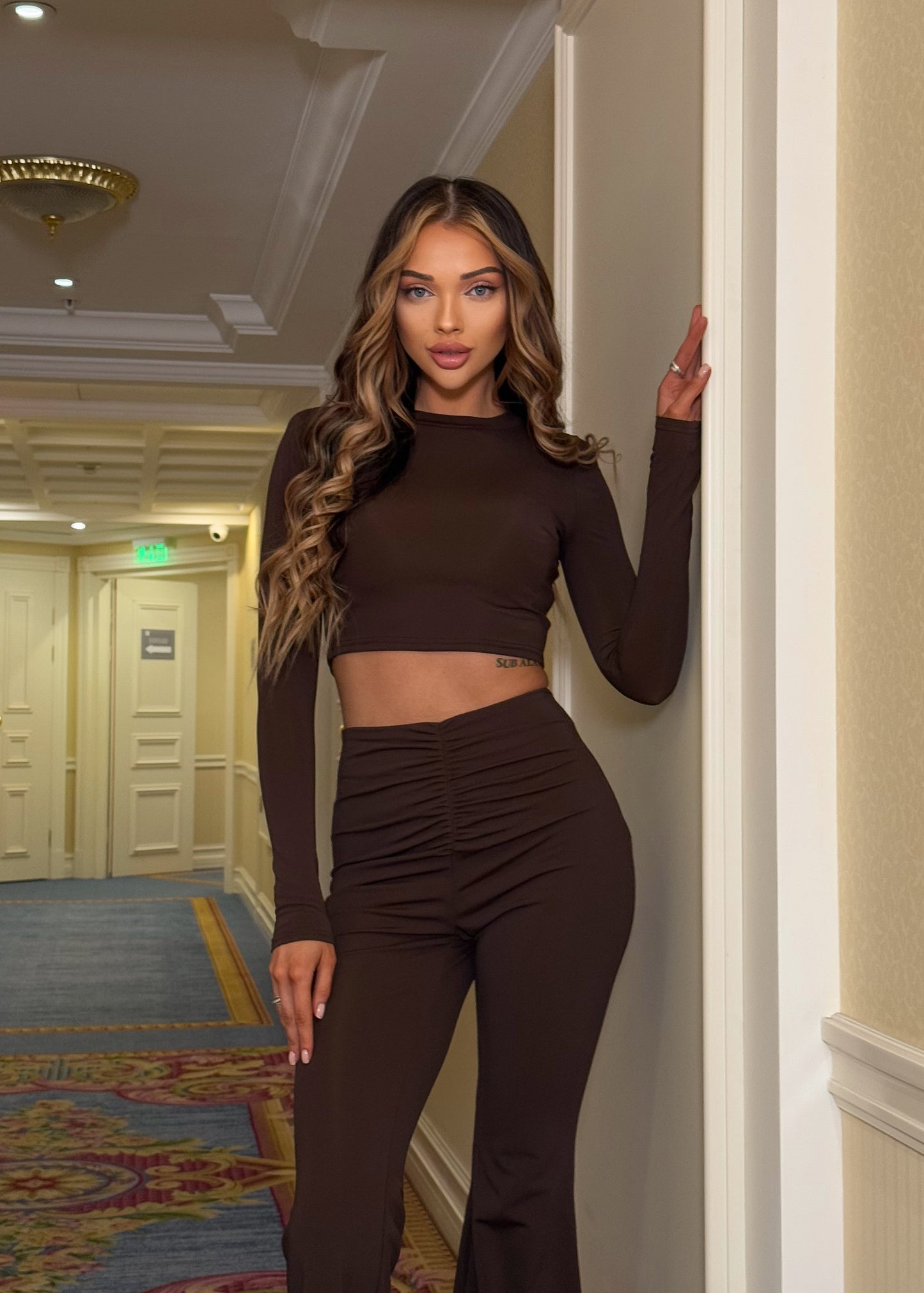 Костюм зі штанами кльош