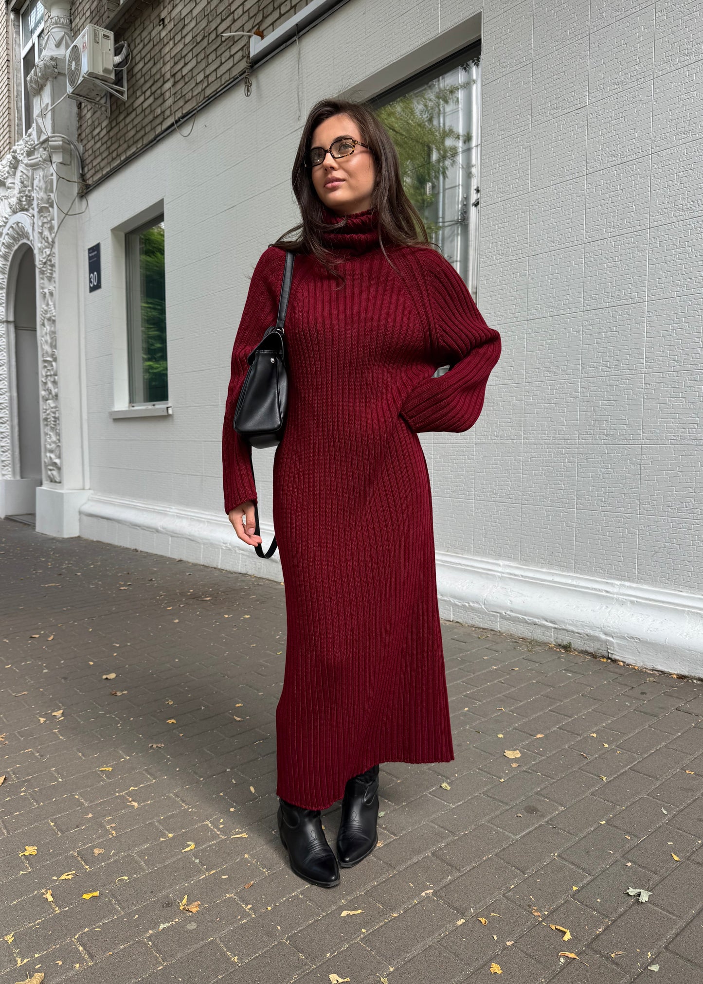 В’язана сукня міді