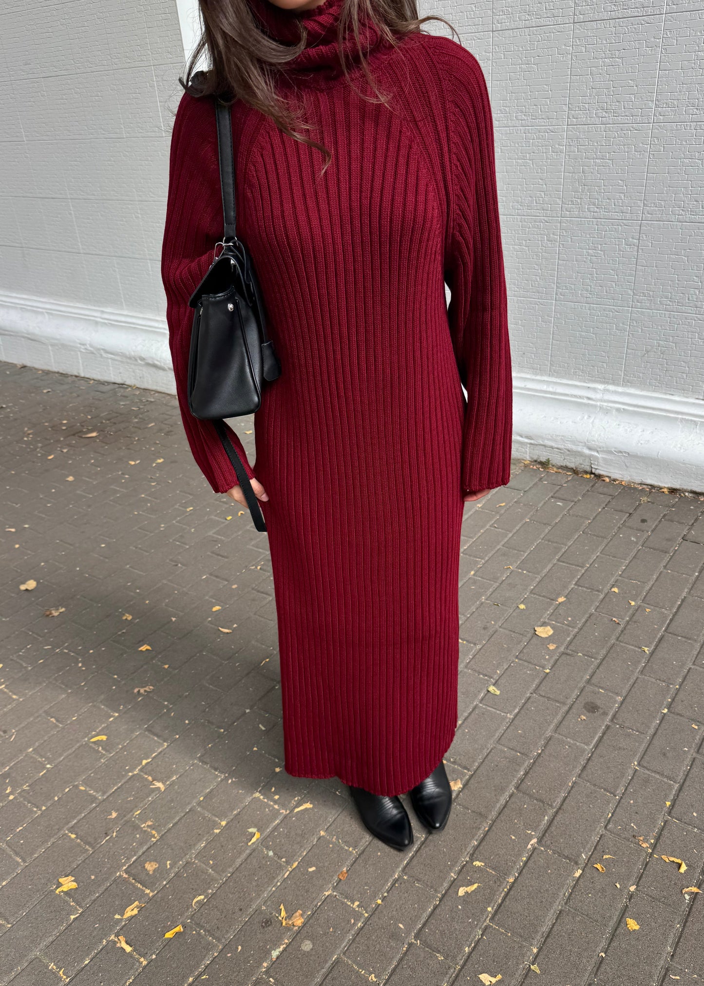 В’язана сукня міді