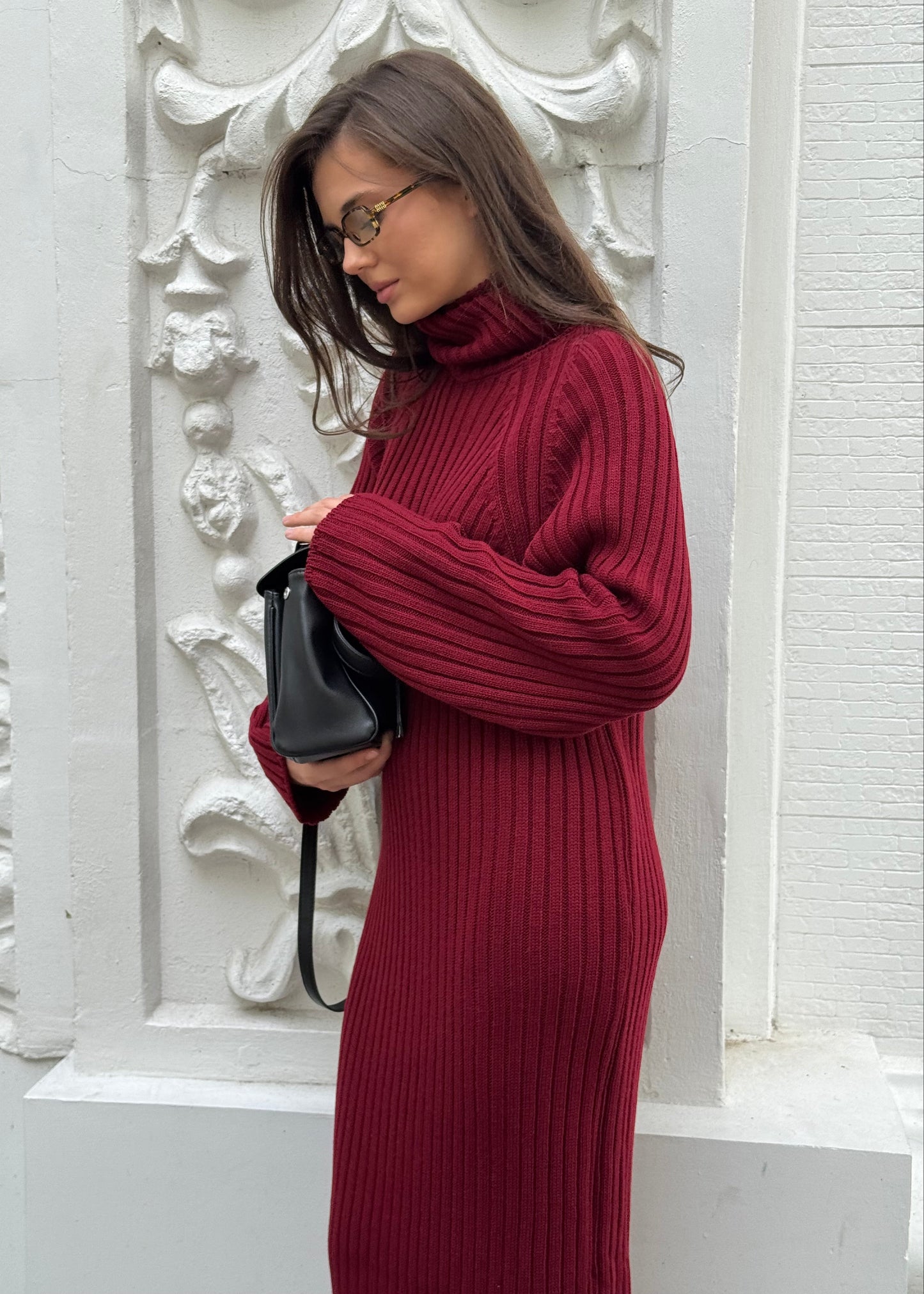 В’язана сукня міді