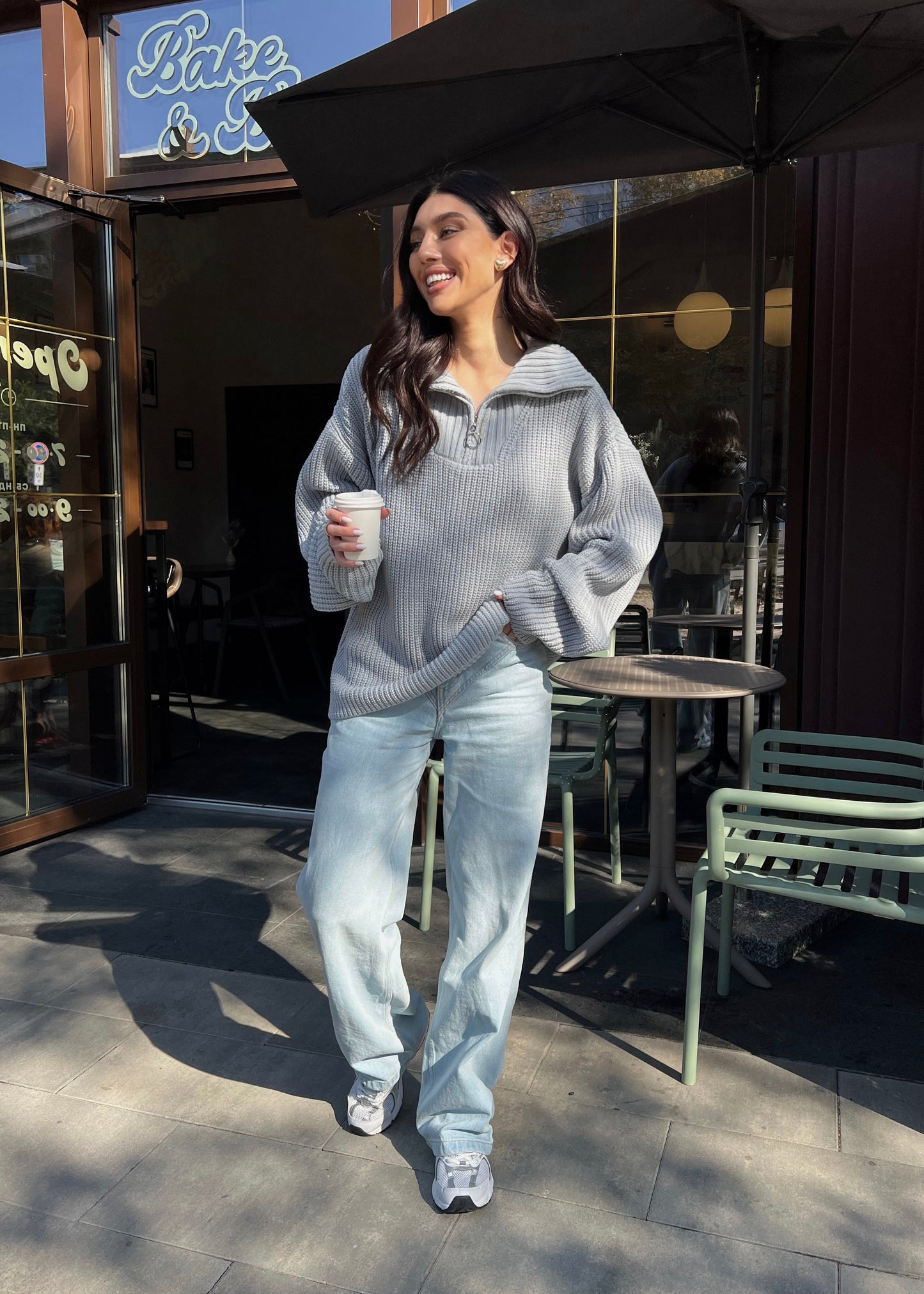 Об'ємний светр з блискавкою