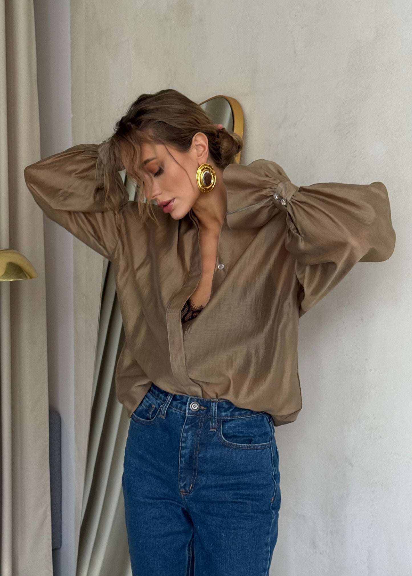 Напівпрозора сорочка