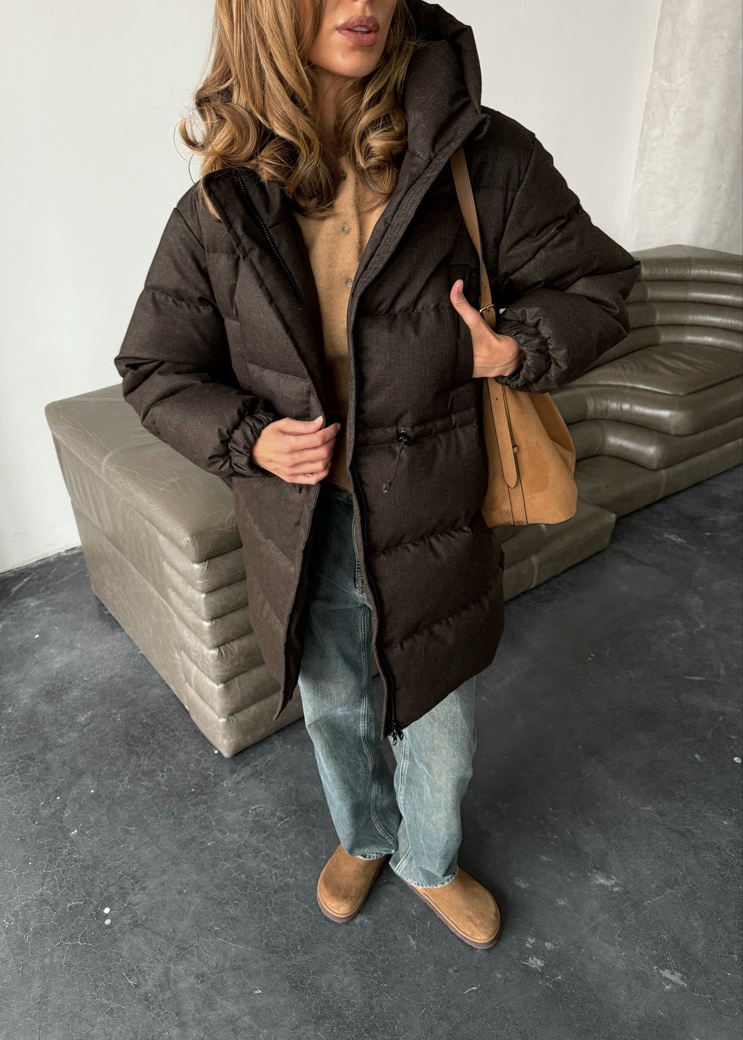 Подовжений пуфер з кулискою на талії