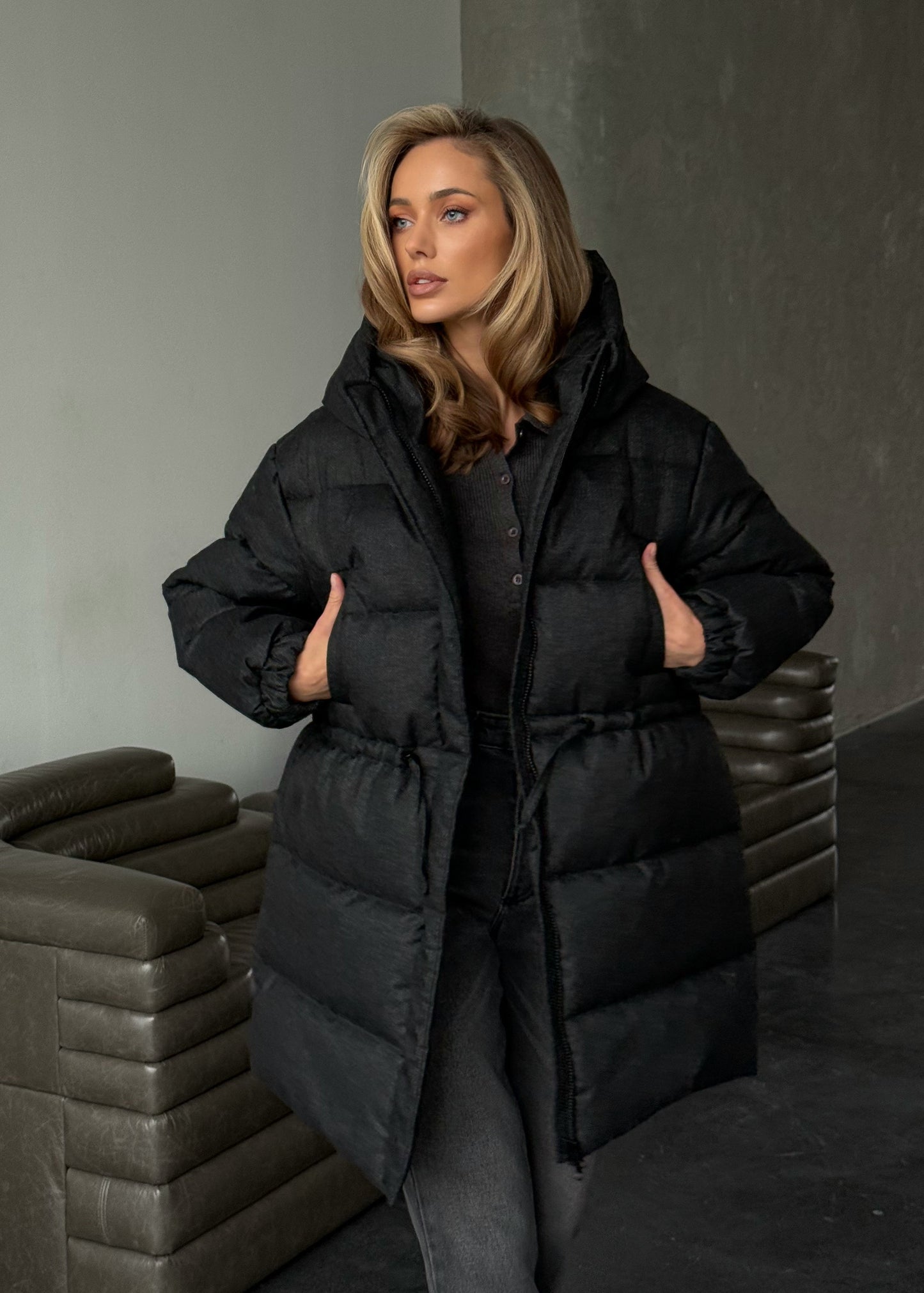 Подовжений пуфер з кулискою на талії