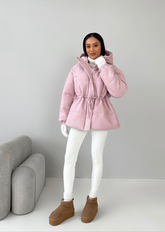 Зимова куртка з кулискою на талії