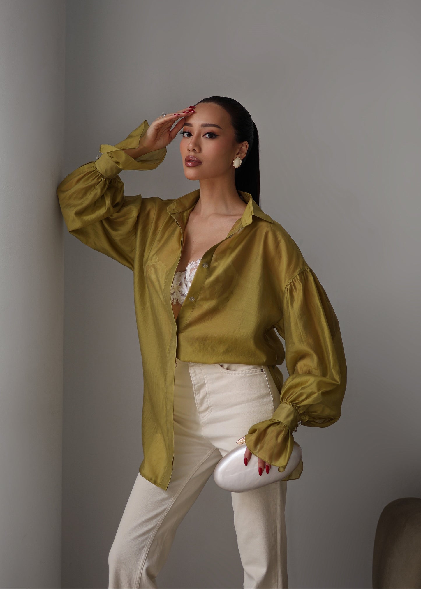 Напівпрозора сорочка