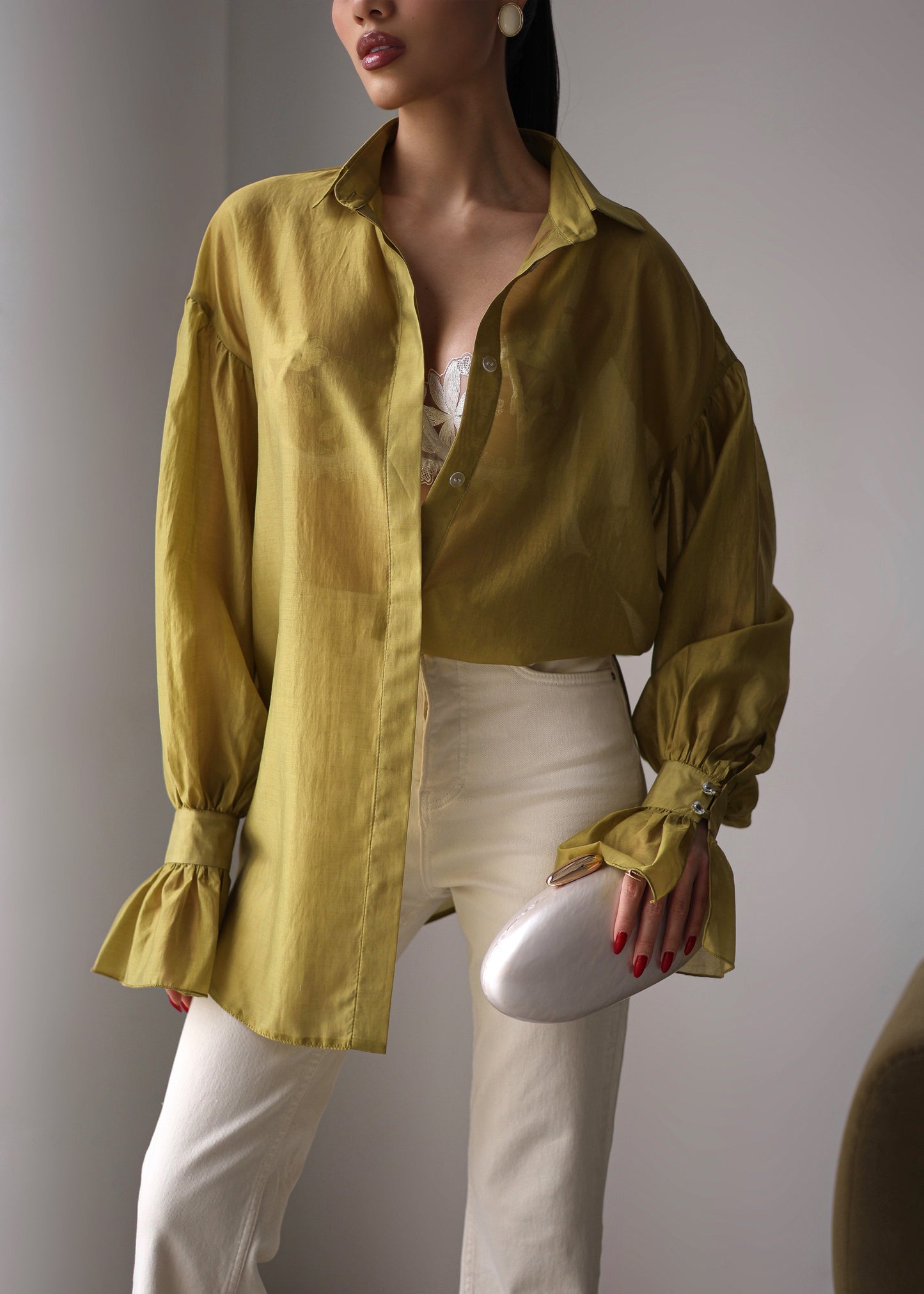 Напівпрозора сорочка