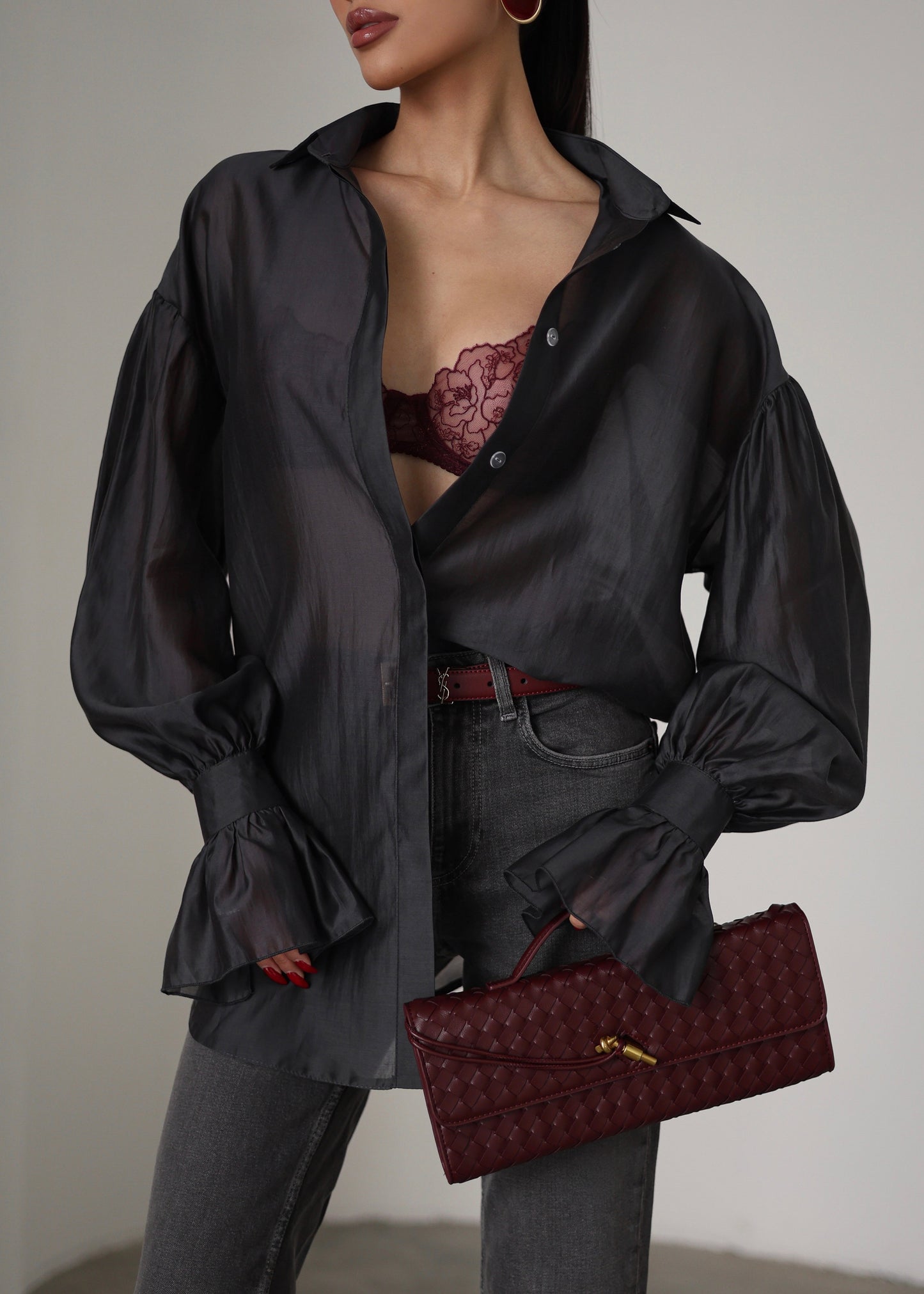 Напівпрозора сорочка сіра