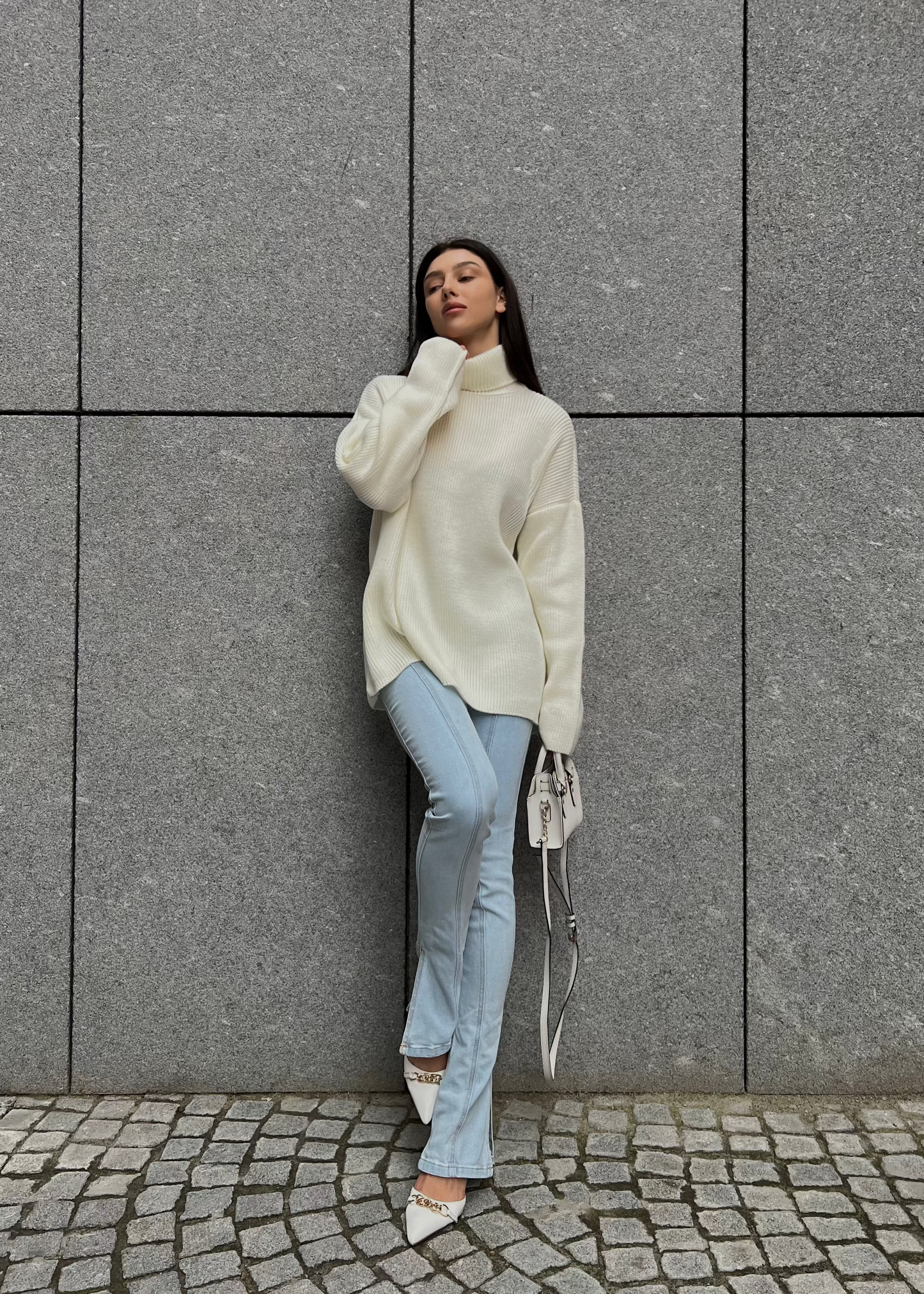 Об'ємний светр