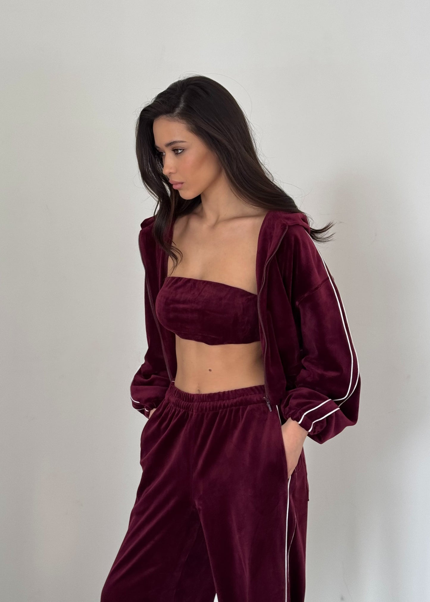 Костюм з трьох елементів