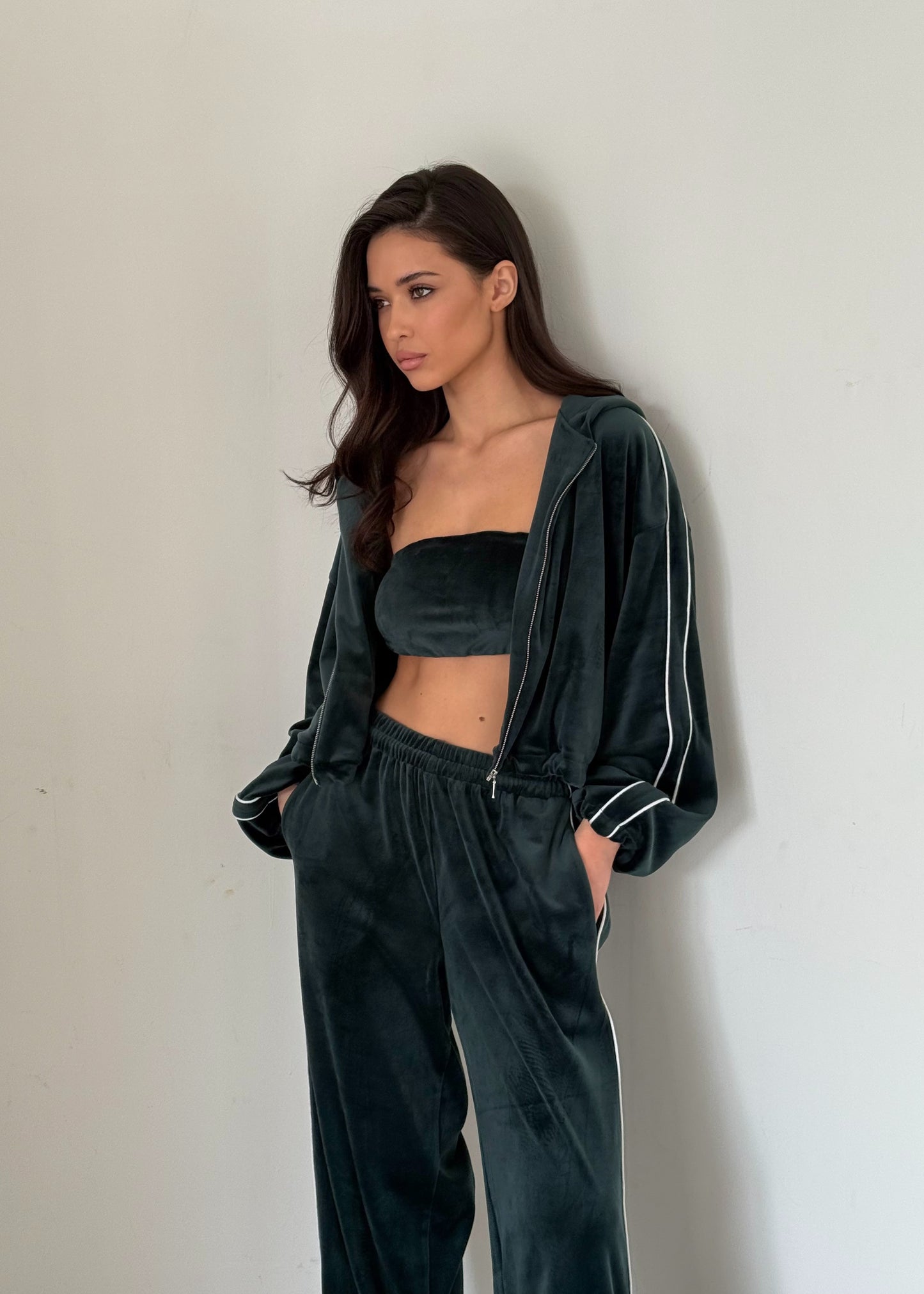 Костюм з трьох елементів