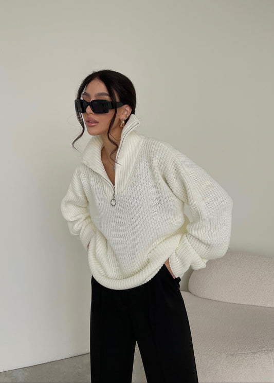 Об'ємний светр з блискавкою