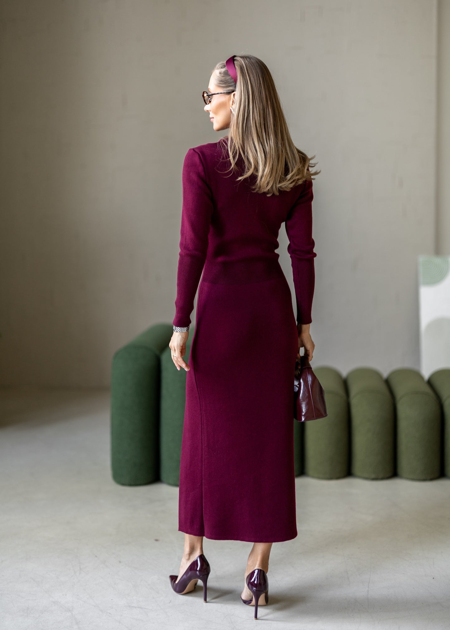 Трикотажна сукня міді