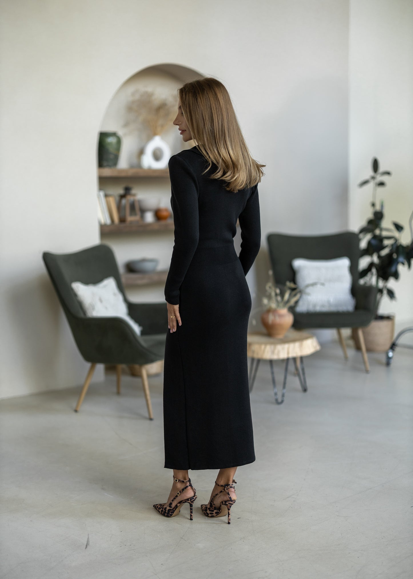 Трикотажна сукня міді