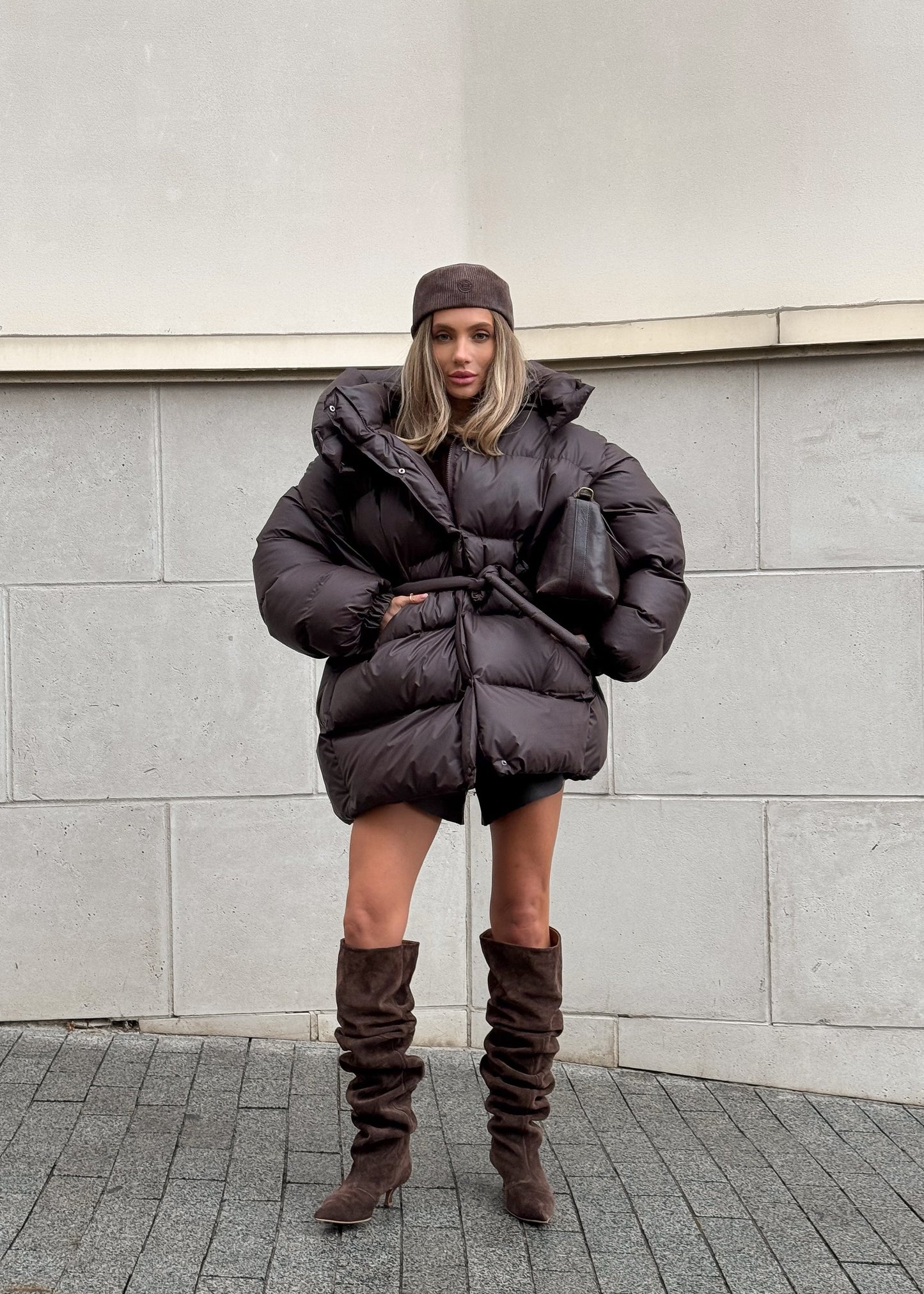 Зимовий пуфер-трансформер