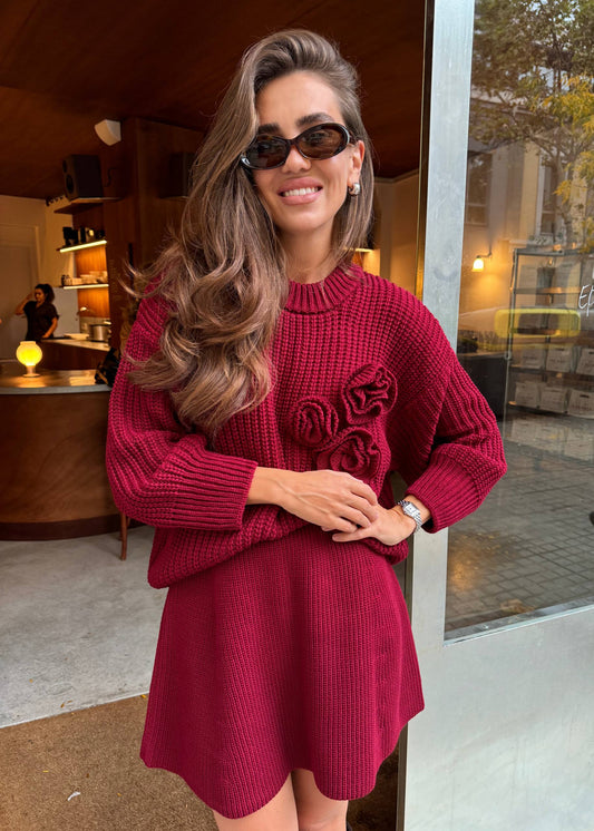 В'язаний сет з акцентними квітами