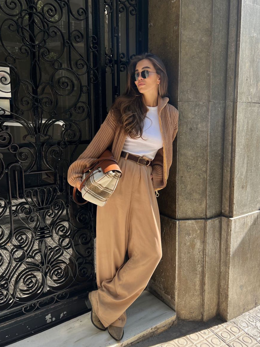 Светр з блискавкою